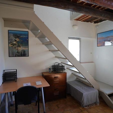 Maison De Village Provencal Ventabren Luaran gambar
